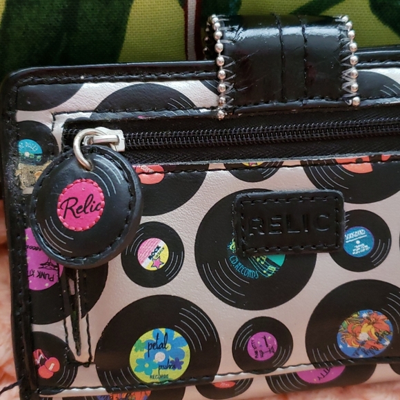 Relic wallet - Picture 3 of 4